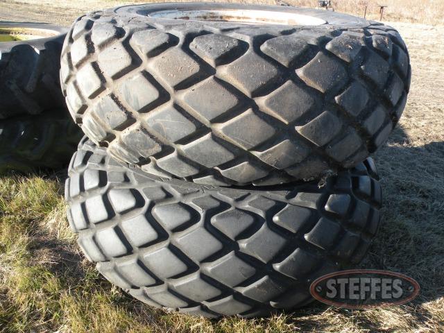 (2) 34-5-32 tires on 10-bolt rims_1.jpg